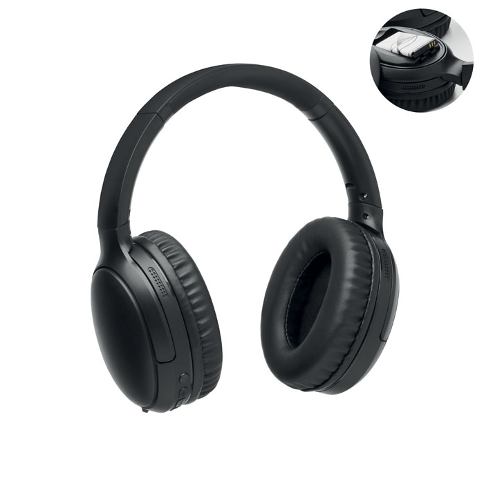 Casque pliable dans un étui