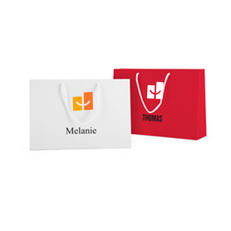 Sacs en papier avec prénom personnalisé imprimé avec logo